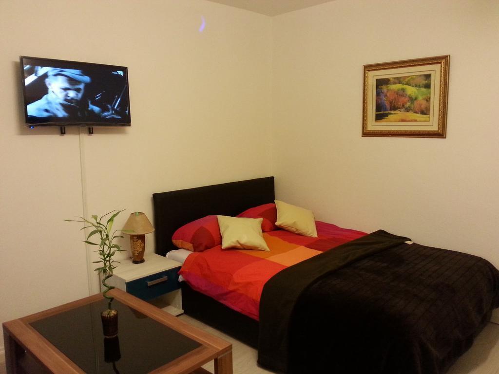 Cumurija Bridge Accommodation Σαράγεβο Δωμάτιο φωτογραφία