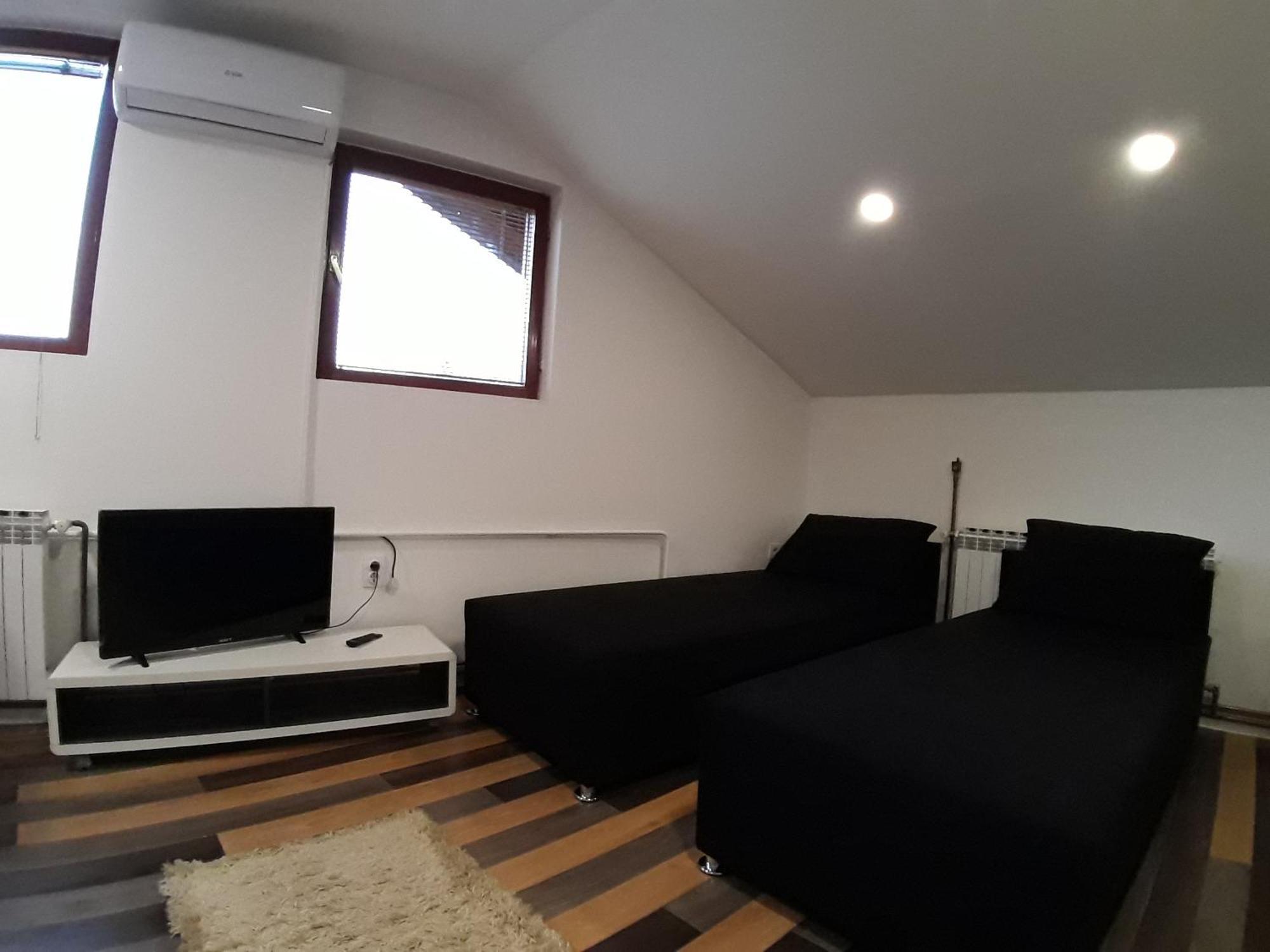 Cumurija Bridge Accommodation Σαράγεβο Δωμάτιο φωτογραφία