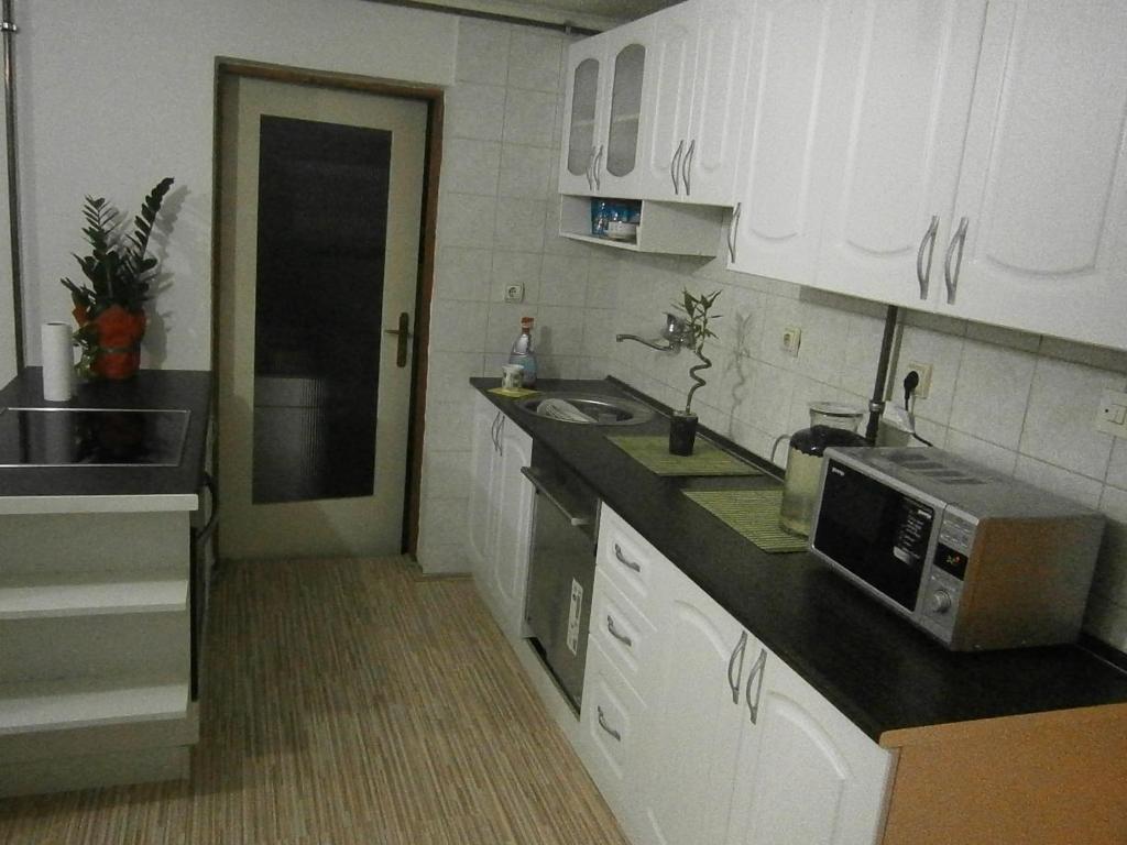 Cumurija Bridge Accommodation Σαράγεβο Δωμάτιο φωτογραφία